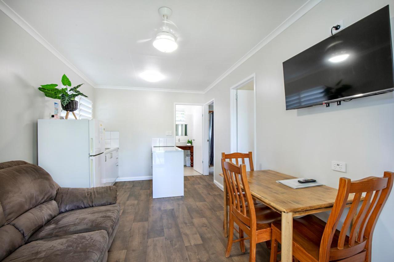 Bush Village Holiday Cabins Airlie Beach Zewnętrze zdjęcie